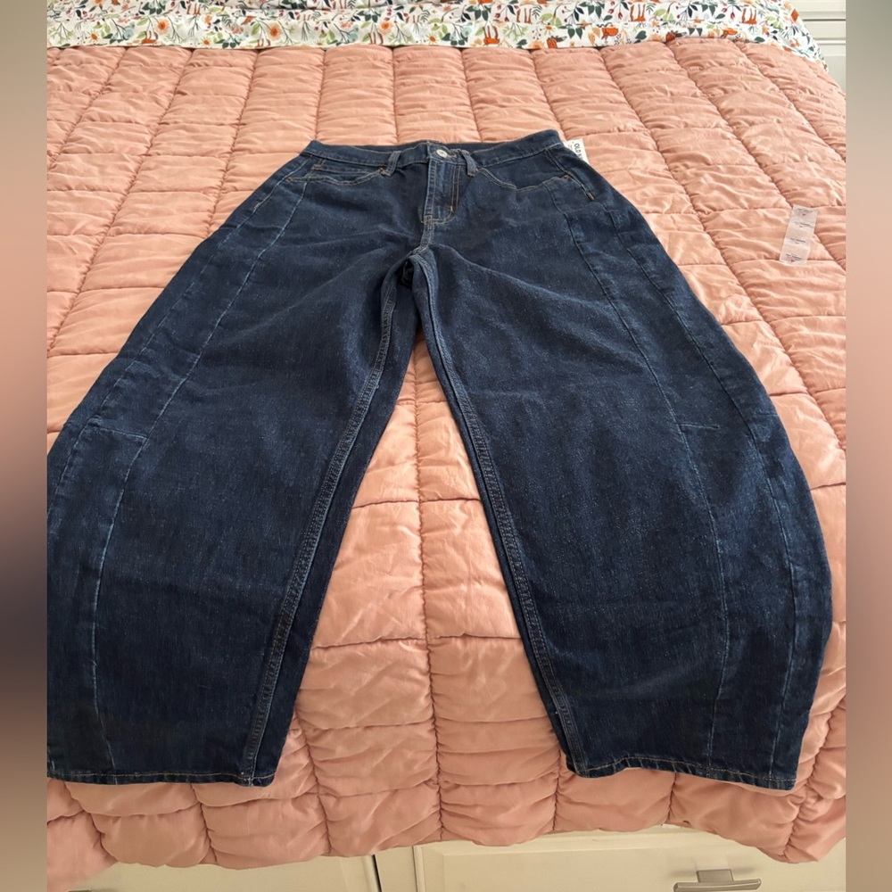 NWT Old Navy Barrel leg dark denim